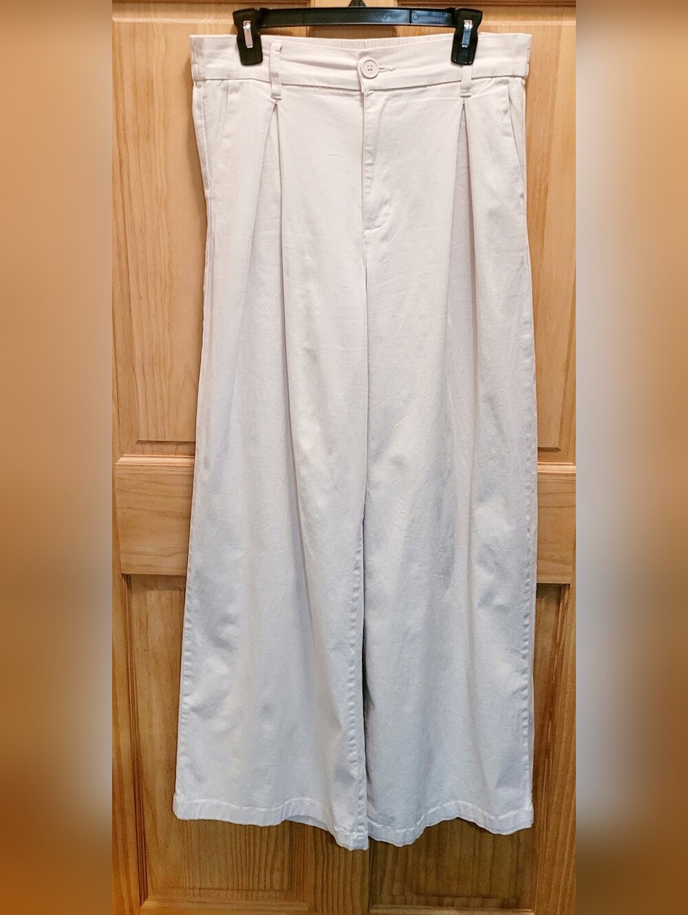 Women's BCBG Cream Pleated High Rise Wide Leg Trouser Pants Size Large